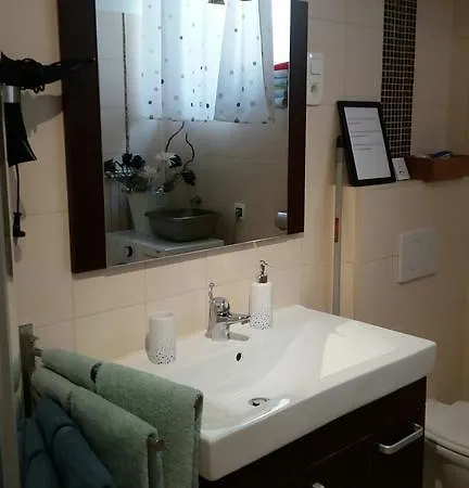 Stepanjan アパート ブレッド