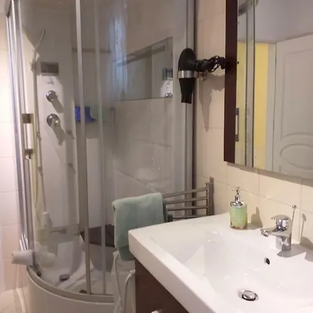 Stepanjan アパート