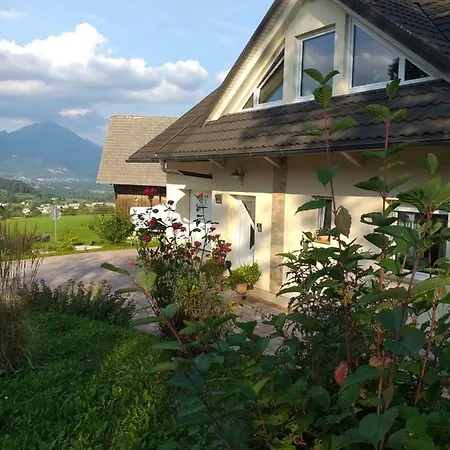 アパート Stepanjan *